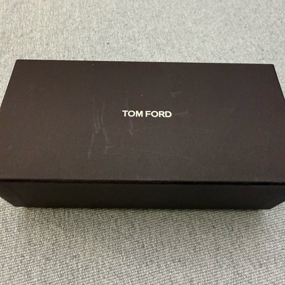 Tom Ford Penelope Sunglasses in Luxe Brown - trending color! 🤎🐻🤎 - Picture 13 of 15